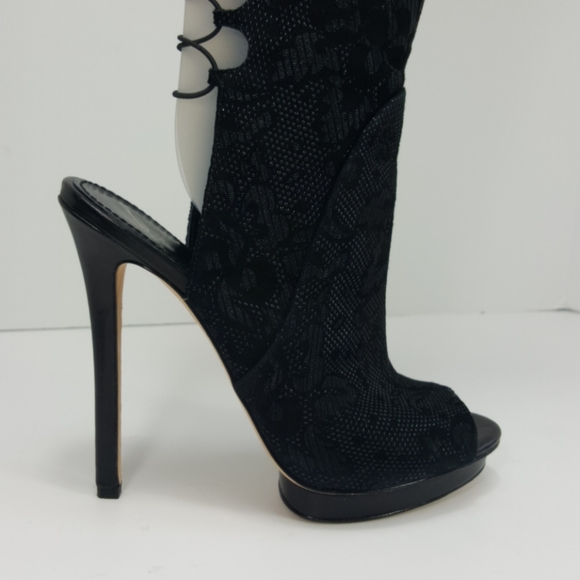 Brian Atwood Sexy toeless boots with lace up back - Picture 2 of 7